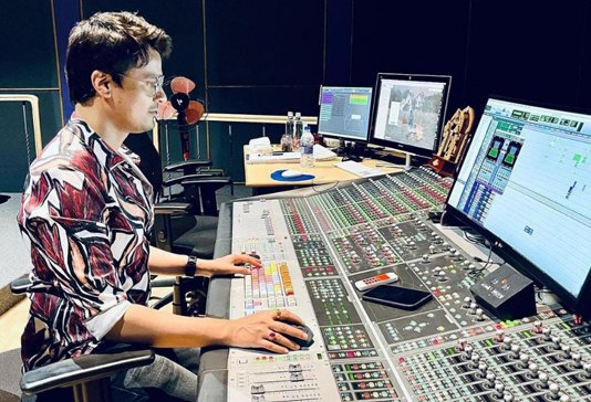 “Best sound engineer/mixing mastering engineer we have in India” – Shadab Rayeen